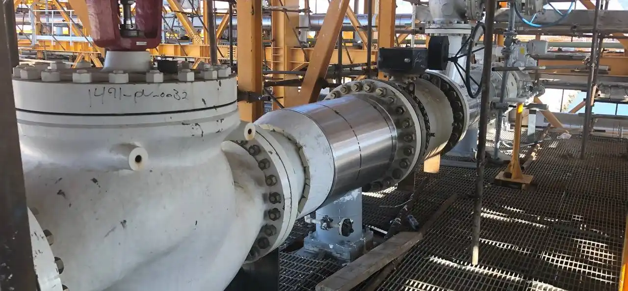 Material Selection in Industrial Piping: Criteria and Field Experience